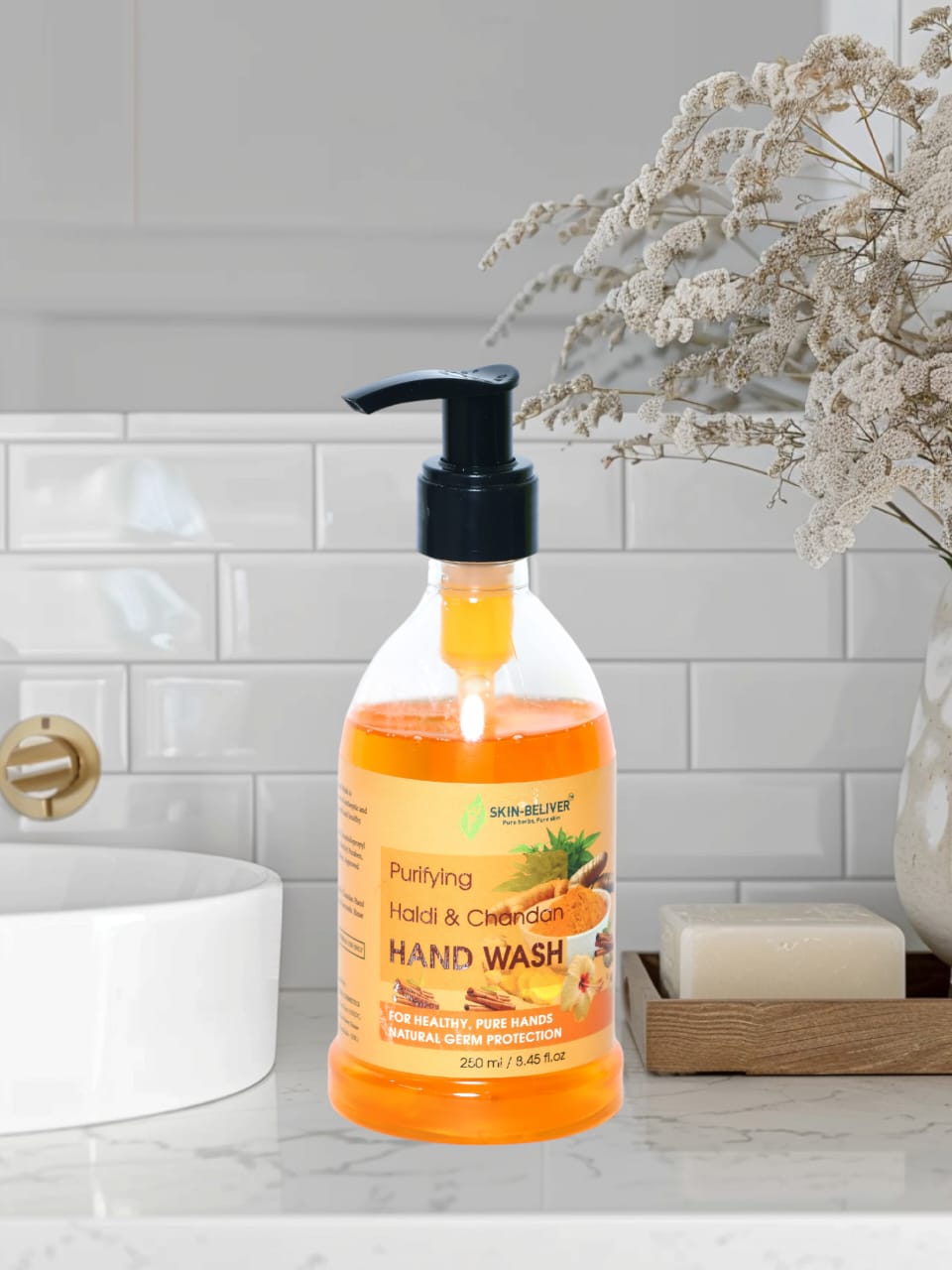 HALDI & CHANDAN HAND WASH 250ml