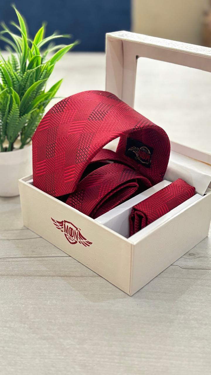 PREMIUM TIE & POCKET SQUARES MOONSTARK