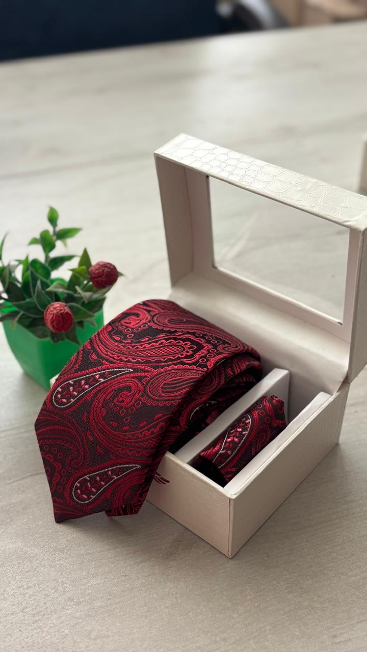 PREMIUM TIE & POCKET SQUARES MOONSTARK